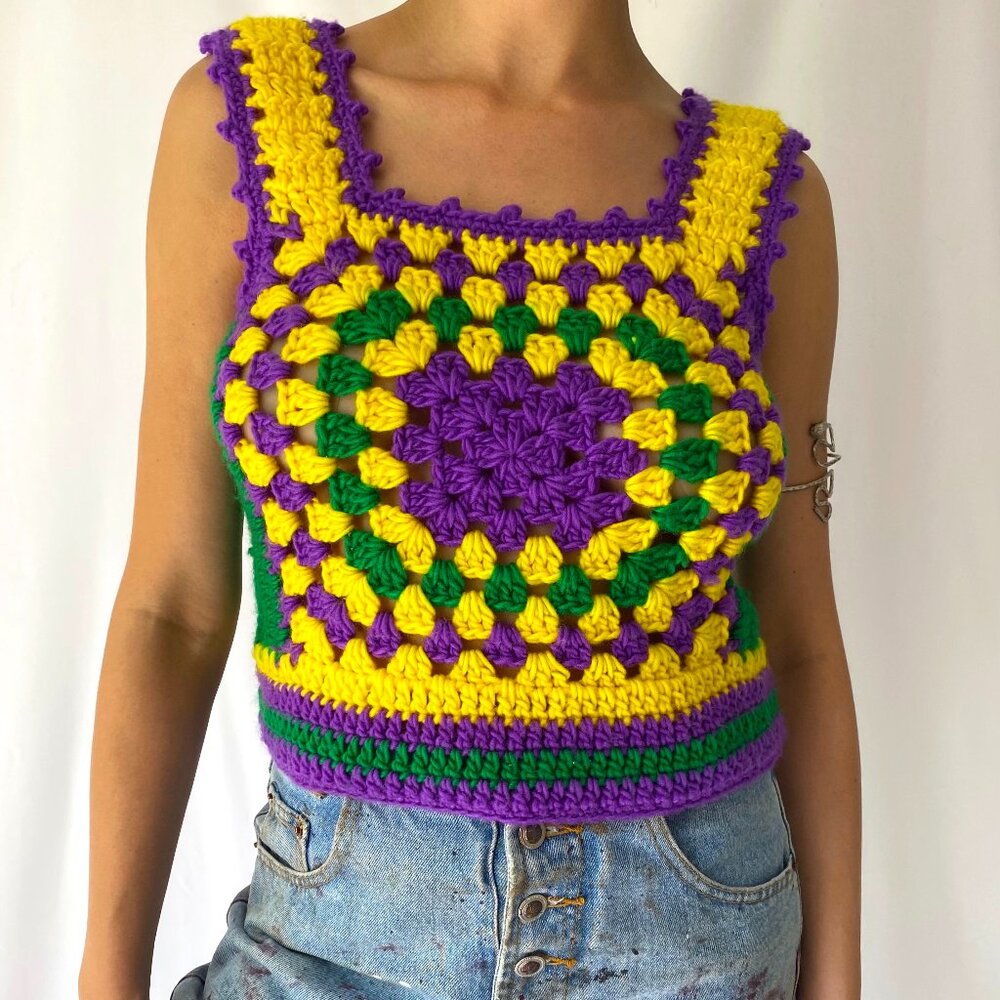 70s vintage multicolor granny square crochet hand knit sleeveless crop top large
